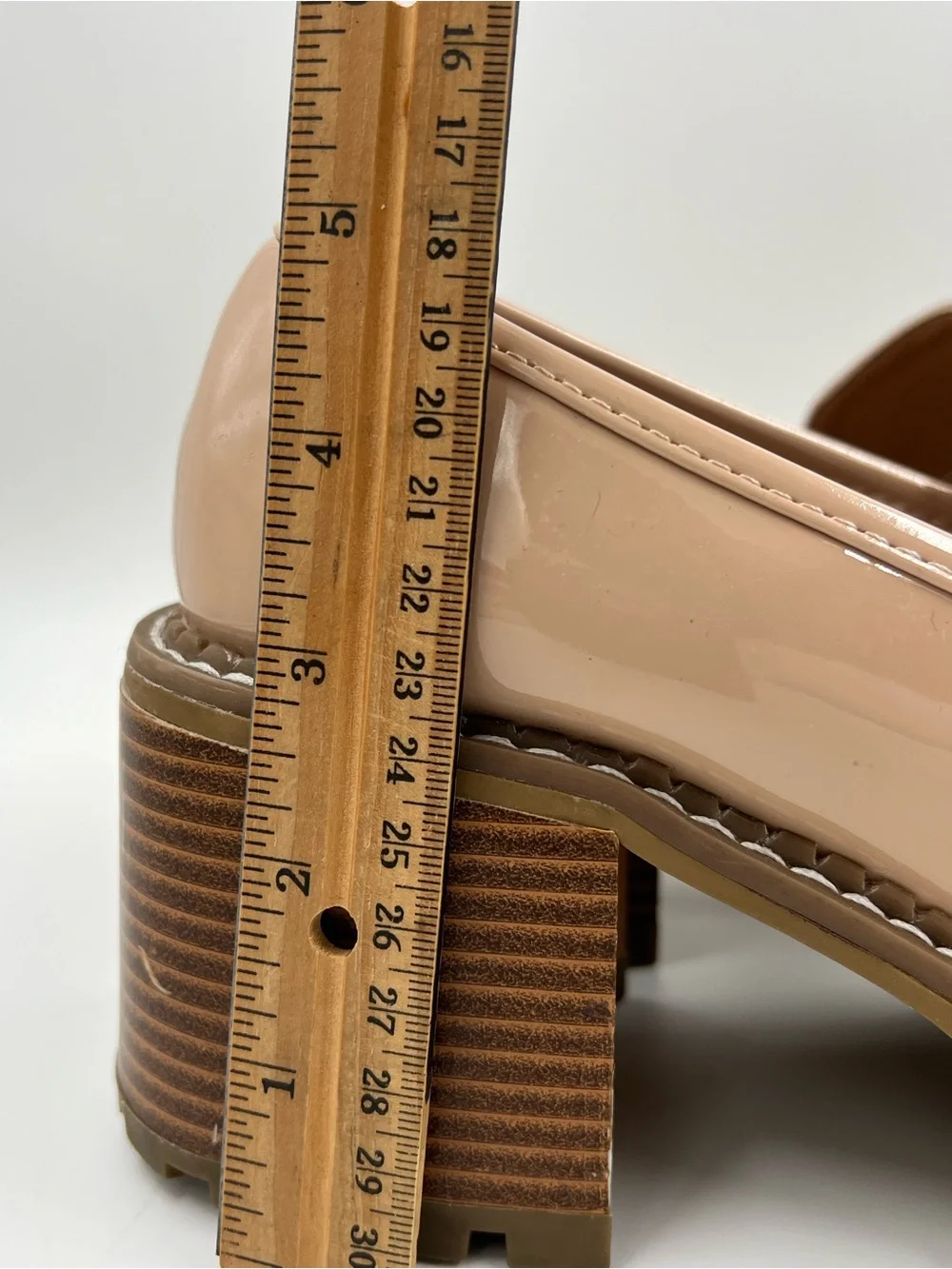 Mia Delilah Chunky Platform Heal Loafers Glossy Nude/Tan Patent Finish Size 7.5